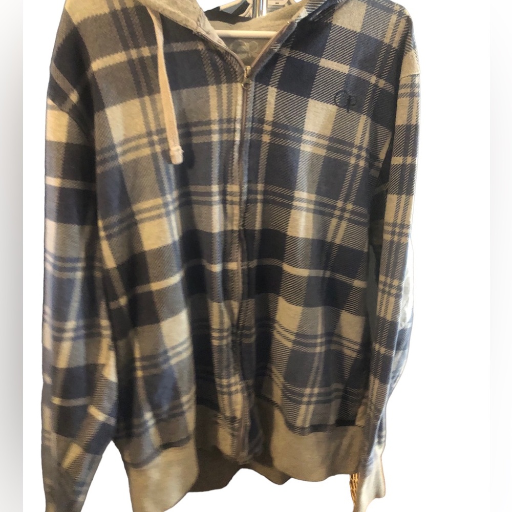 OP full Zip plaid hoodie listing as men’s but looks unisex Large